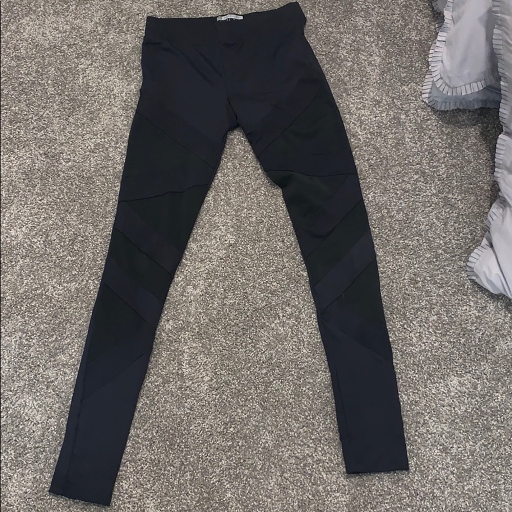 Forever 21 mesh zig zag leggings